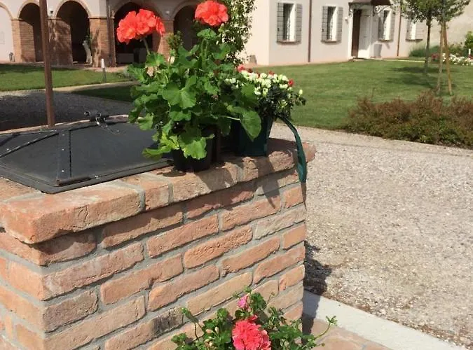 Arcadia 3* Gualtieri